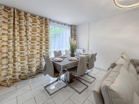 Résidence Harmony, Paris & Disney Apartment in Torcy