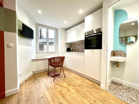 TV and multimedia, Kitchen or kitchenette, Dining area, minibar, pet friendly, stove