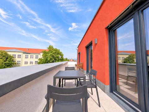 Balcony/Terrace, Seating area, City view