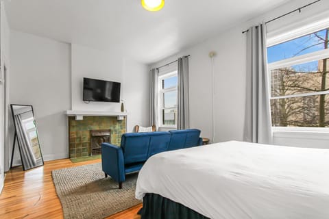 Library Square Suites Apartment hotel in Toledo