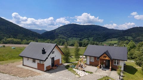 Property building, Spring, Day, Natural landscape, Bird's eye view, Mountain view