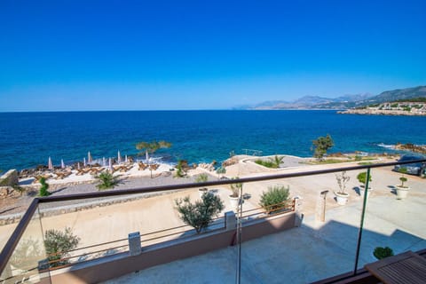 Natural landscape, Balcony/Terrace, Beach, Sea view, Sea view, sunbed