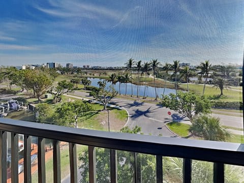 Neighbourhood, Natural landscape, Garden