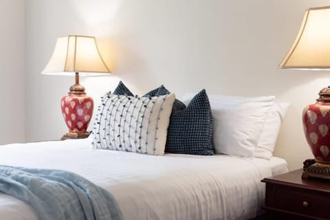 Luxe Heritage on Balfour: A Time Traveller's Delight House in Launceston