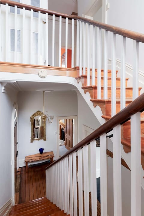 Luxe Heritage on Balfour: A Time Traveller's Delight House in Launceston