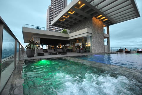 Swimming pool, Swimming pool