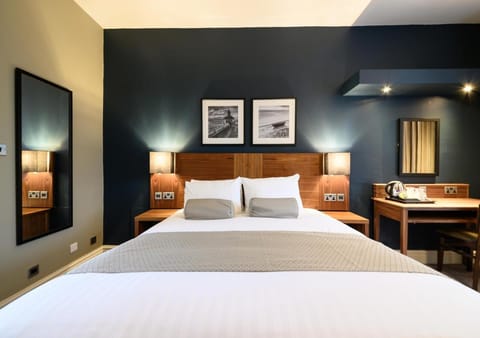 Bed, Photo of the whole room