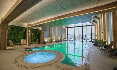 Swimming pool, Swimming pool