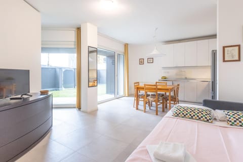 Kitchen or kitchenette, Living room, Dining area