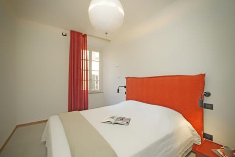 Property building, Living room, Bedroom