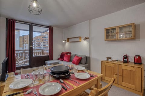 Ski In-Out - Heart of Val Thorens Great 6 Guests, WiFi House in Val Thorens