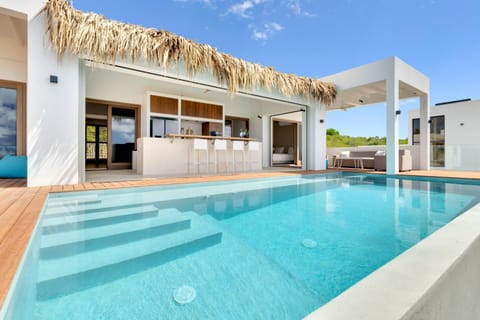 Lounge or bar, Swimming pool, Swimming pool