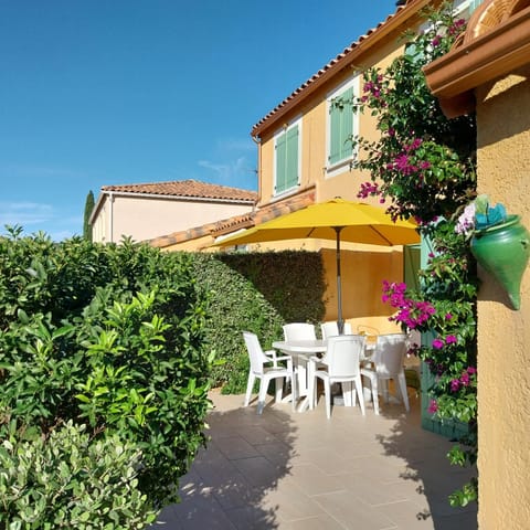 Patio, Garden, Garden view
