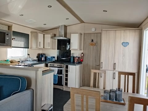Contemporary Home at Ashford Rise, Tarka Holiday Park, Barnstaple - Beach-Coast-Tarka Trail House in Barnstaple