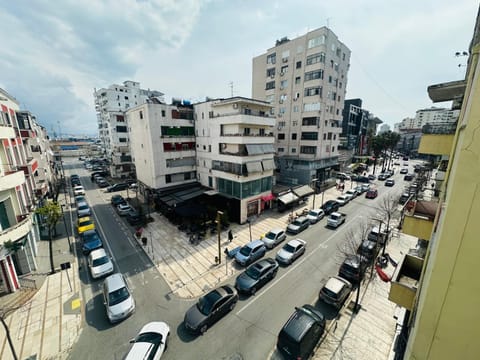 Property building, Neighbourhood, Bird's eye view, City view, Street view, Location