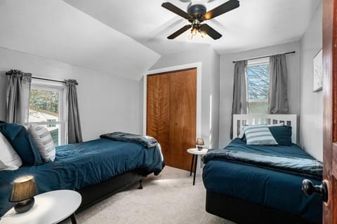 Relaxing Ski & Soak Getaway House in Benzonia