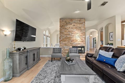 Machete Place House in Jollyville