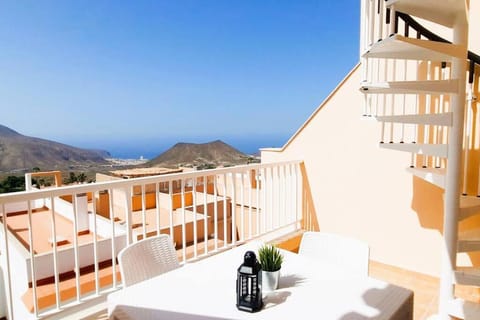 View (from property/room), Balcony/Terrace, Mountain view, Sea view