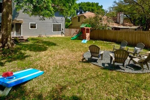 Boni and Blithe House in Jollyville