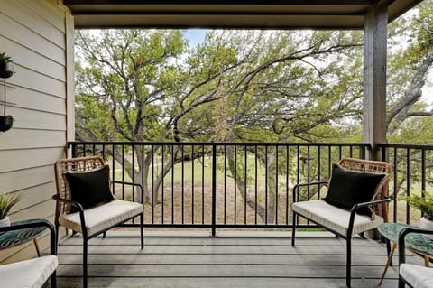 Hogan Hideaway House in Point Venture