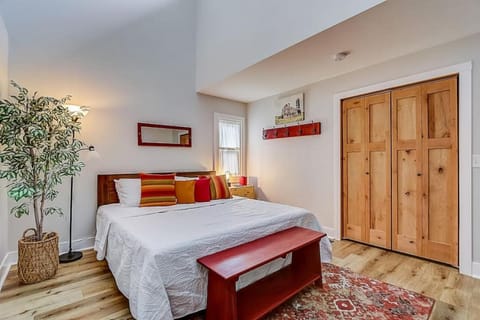 Grace Jo Vacation Home at Tamarack House in Lake Delton