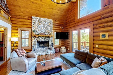 The Ridge at Nantahala House in Nantahala Lake