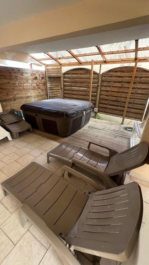 Hot Tub