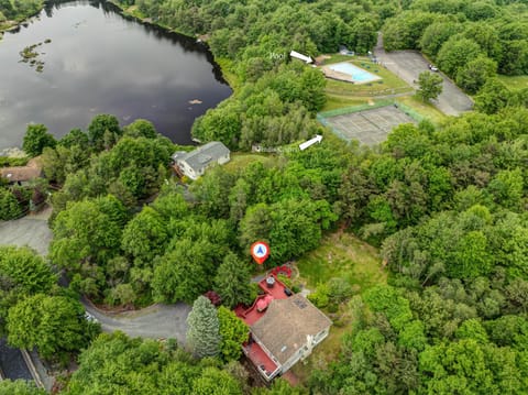 Property building, Tennis court, Swimming pool