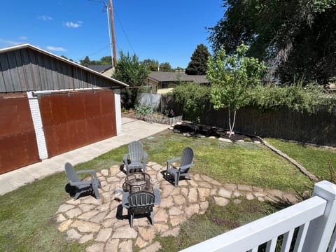 Patio, BBQ facilities, Game Room, Garden view