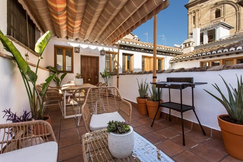View (from property/room), Balcony/Terrace