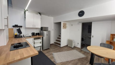 Kitchen or kitchenette, Photo of the whole room