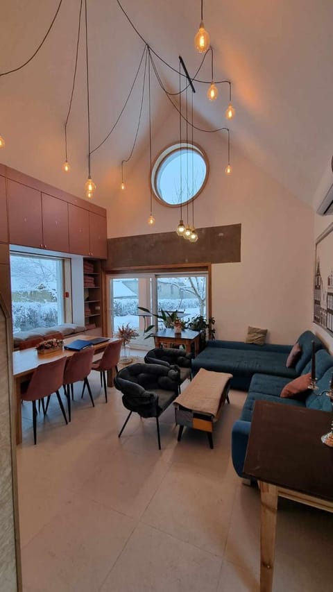 Kitchen or kitchenette, Living room, Dining area