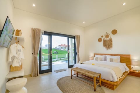 Bed, Day, View (from property/room), Bedroom