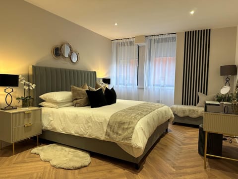 Bed, Bedroom, wardrobe