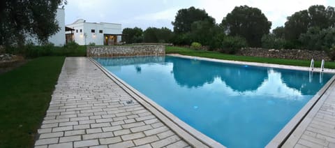 Property building, Swimming pool