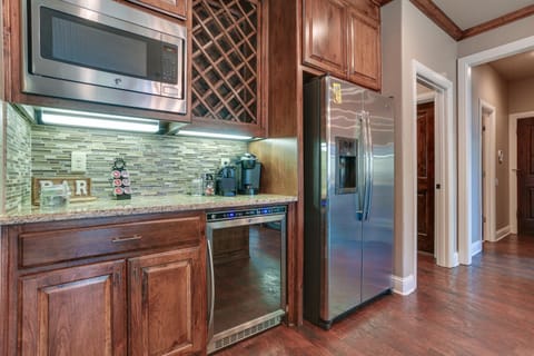 Pottsboro Group Getaway Close to Lake Texoma! House in Lake Texoma