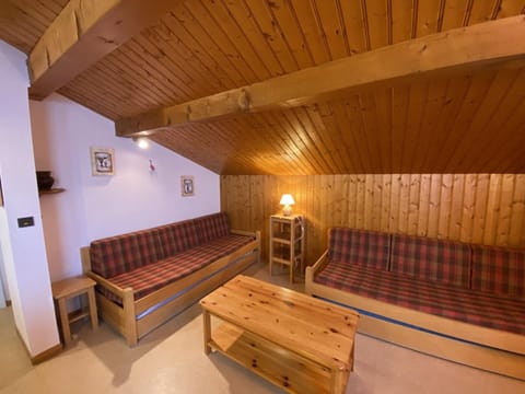 Appartement 4 pers, proche pistes et commerces, Crest-Voland - FR-1-733-150 Apartment in Haute-Savoie