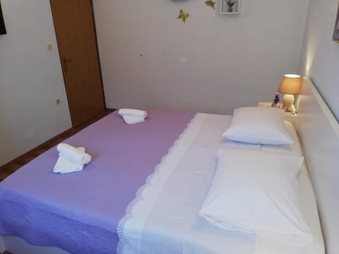 Apartment Pečarević - a holiday with a stunning view Apartment in Vis