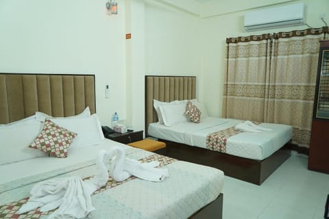 Bed, Photo of the whole room, air conditioner