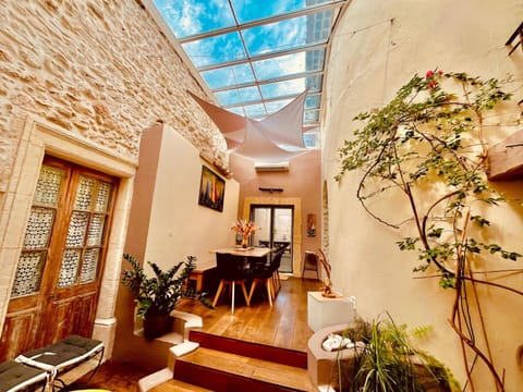 La maison du Bougainvillier 10 personnes Villa in Provence-Alpes-Côte d'Azur