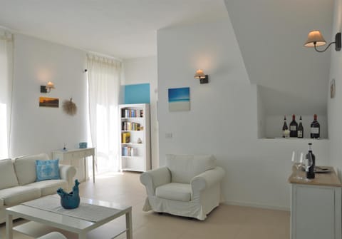 Living room, Internal: Not applicable to any particular room