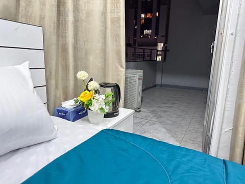 PHENOMENAL SEA VIEW Hostel in Abu Dhabi