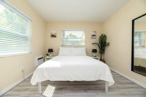 Short Walk to Wilton Drive Apt6 Apartment in Wilton Manors