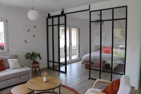 Bed, Living room, Photo of the whole room, Bedroom