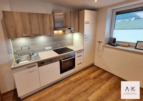 Coffee/tea facilities, Kitchen or kitchenette, dishwasher, pet friendly, stove, toaster, kitchen