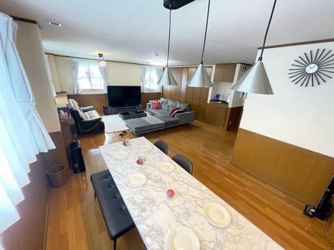 Living room, Dining area