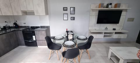 TV and multimedia, Kitchen or kitchenette, Living room, Dining area
