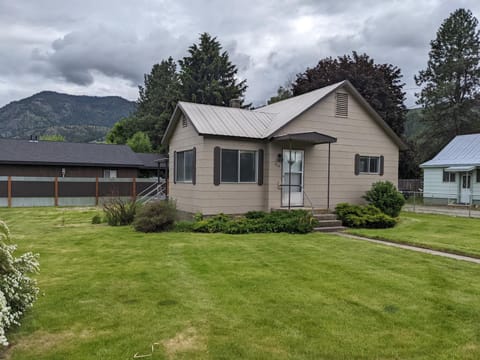 Property building, Mountain view
