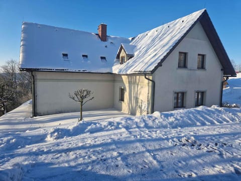 Property building, Winter