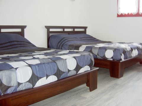 Day, Photo of the whole room